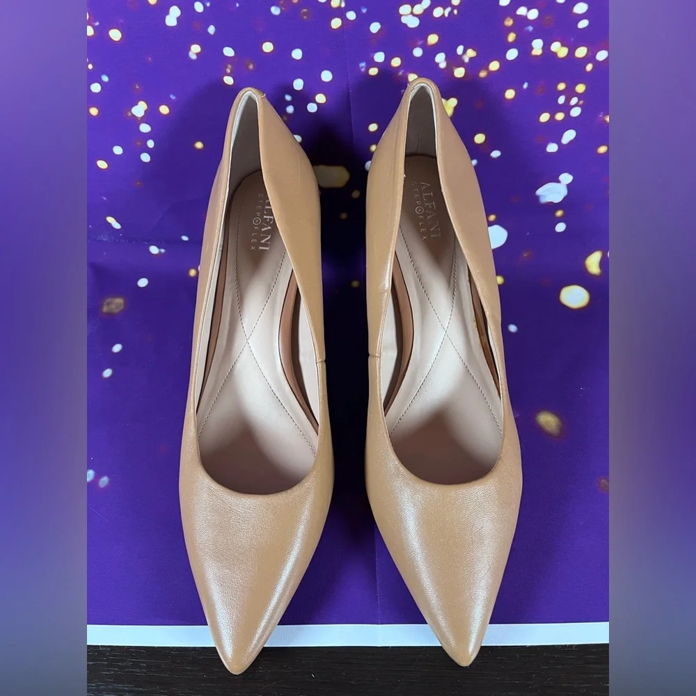 Alfani Women's Tan Heels - Picture 1 of 4